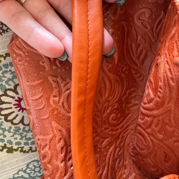 Isadora Handbag Tote - Picture 10 of 15